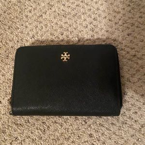 Tory Burch wallet